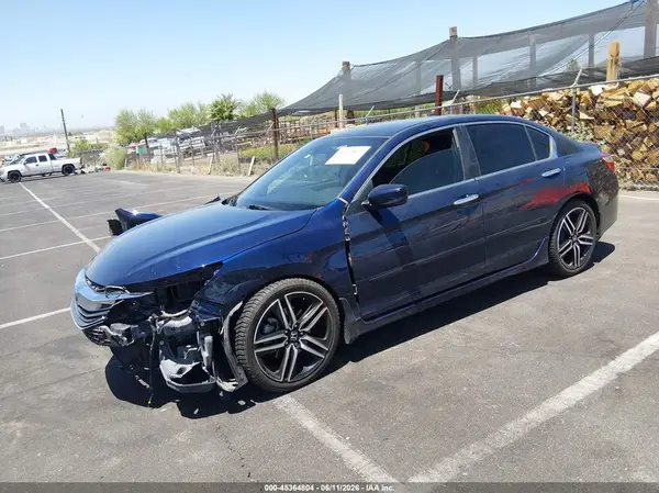 1HGCR2F61HA065117 2017 HONDA ACCORD - Image 2