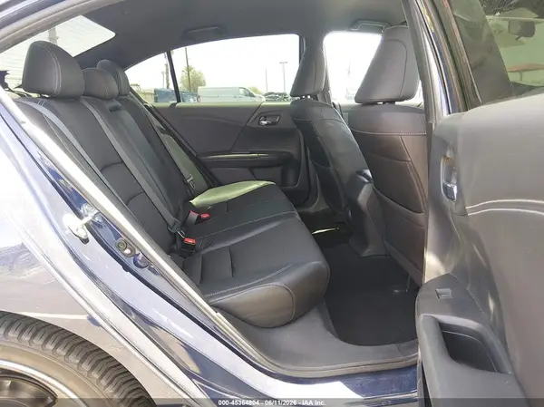 1HGCR2F61HA065117 2017 HONDA ACCORD - Image 8