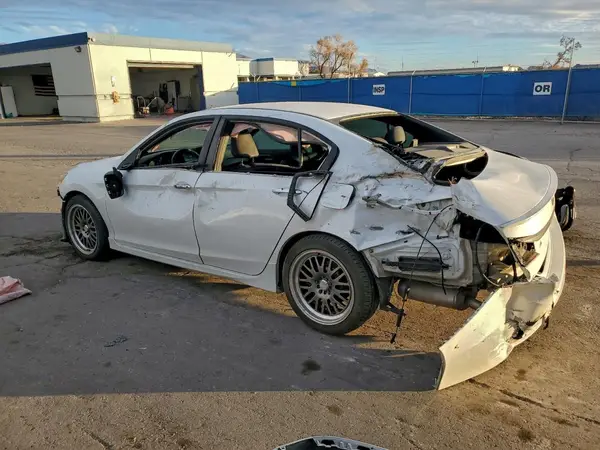 1HGCR2F61HA065294 2017 HONDA ACCORD - Image 2
