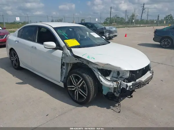 1HGCR2F61HA082838 2017 HONDA ACCORD - Image 1