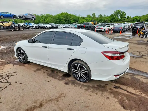 1HGCR2F62GA074519 2016 HONDA ACCORD - Image 2