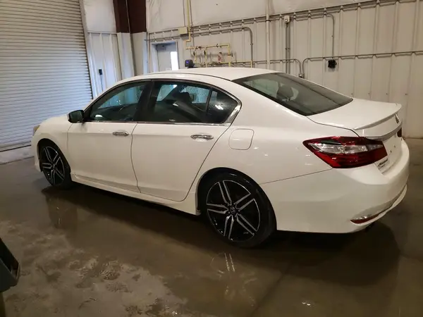 1HGCR2F62GA085911 2016 HONDA ACCORD - Image 2