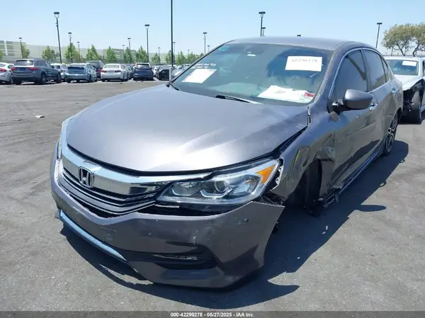 1HGCR2F62HA014726 2017 HONDA ACCORD - Image 2