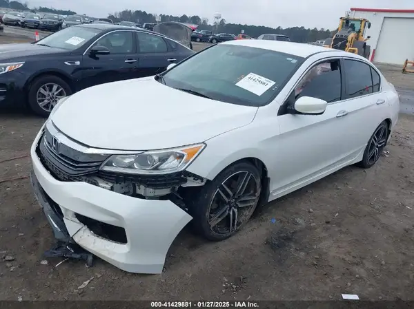 1HGCR2F62HA022423 2017 HONDA ACCORD - Image 2