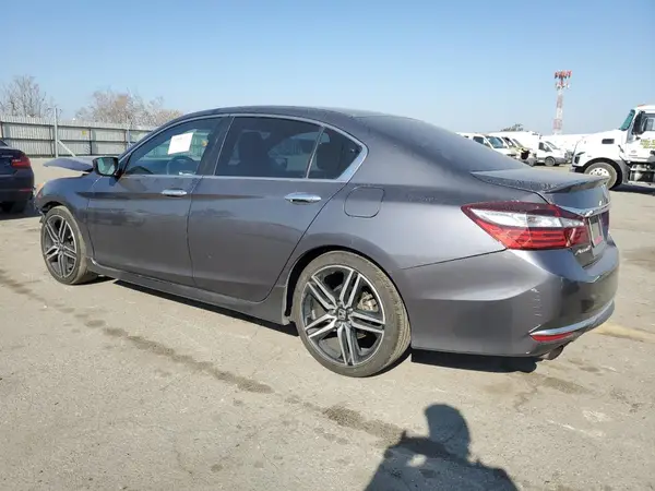 1HGCR2F62HA199599 2017 HONDA ACCORD - Image 2