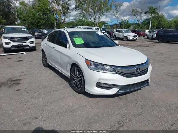 1HGCR2F62HA218068 2017 HONDA ACCORD - Image 1