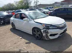 1HGCR2F62HA811171 2017 HONDA ACCORD