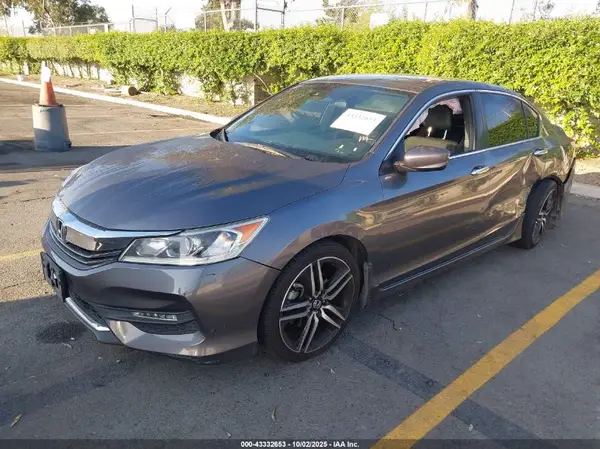 1HGCR2F63GA082578 2016 HONDA ACCORD - Image 2