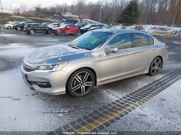 1HGCR2F63GA805815 2016 HONDA ACCORD - Image 2