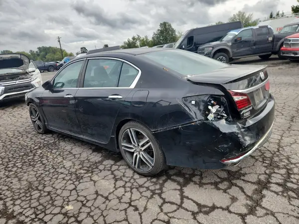 1HGCR2F63HA066902 2017 HONDA ACCORD - Image 2