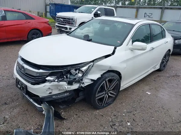 1HGCR2F63HA804150 2017 HONDA ACCORD - Image 2