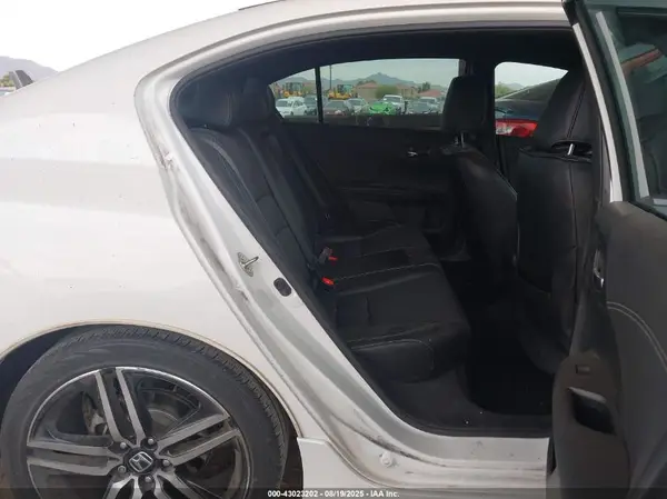 1HGCR2F64HA069257 2017 HONDA ACCORD - Image 8