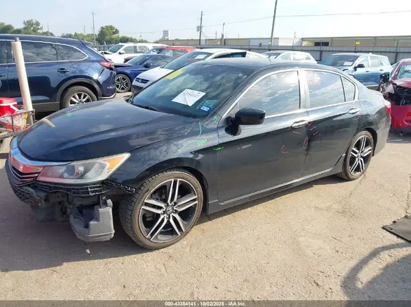 1HGCR2F64HA081649 2017 HONDA ACCORD - Image 2
