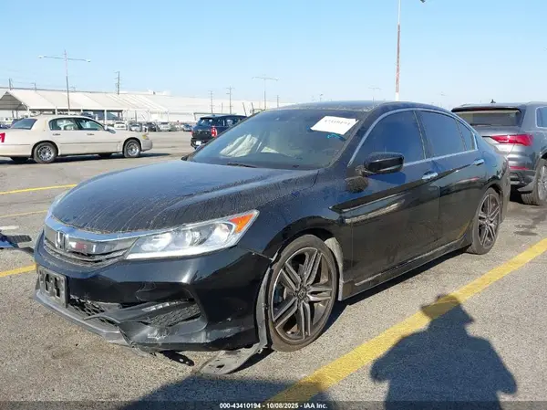 1HGCR2F65GA078757 2016 HONDA ACCORD - Image 2