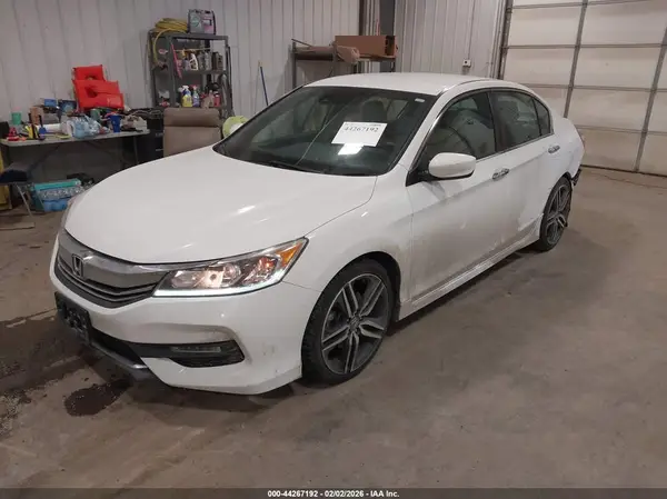 1HGCR2F65GA082887 2016 HONDA ACCORD - Image 2