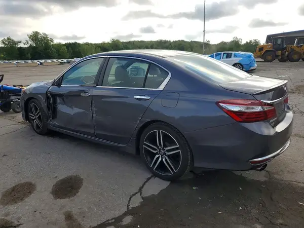 1HGCR2F65HA010282 2017 HONDA ACCORD - Image 2