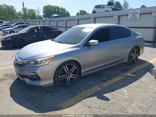 1HGCR2F65HA026952 2017 HONDA ACCORD - Image 2