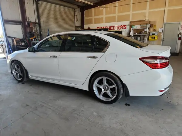 1HGCR2F66GA165633 2016 HONDA ACCORD - Image 2