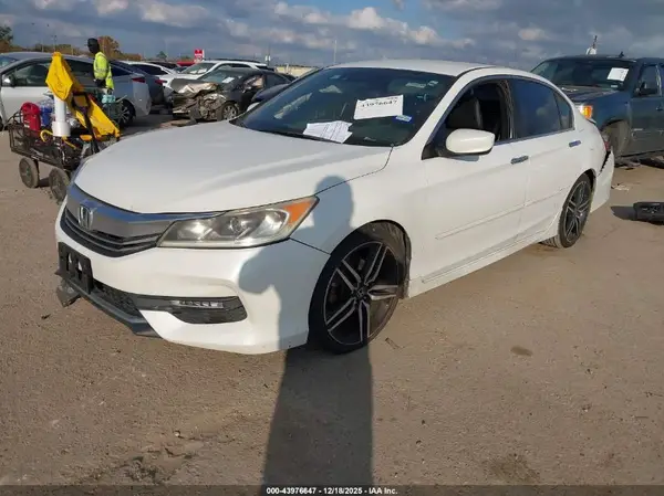 1HGCR2F66GA172808 2016 HONDA ACCORD - Image 2