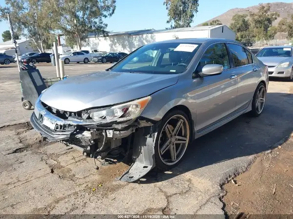 1HGCR2F66HA013577 2017 HONDA ACCORD - Image 2