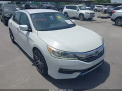 1HGCR2F66HA218090 2017 HONDA ACCORD