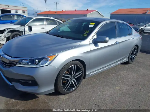 1HGCR2F66HA806300 2017 HONDA ACCORD - Image 2