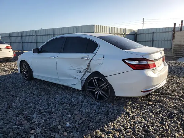 1HGCR2F67GA074760 2016 HONDA ACCORD - Image 2