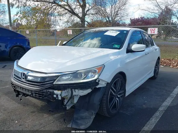 1HGCR2F67GA095110 2016 HONDA ACCORD - Image 2