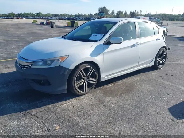 1HGCR2F67GA206769 2016 HONDA ACCORD - Image 2