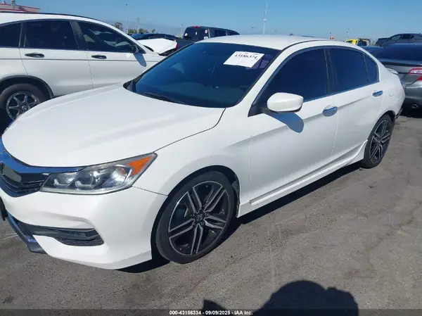 1HGCR2F67GA226116 2016 HONDA ACCORD - Image 2