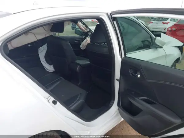 1HGCR2F67HA022403 2017 HONDA ACCORD - Image 8
