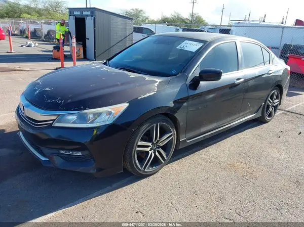 1HGCR2F68GA058650 2016 HONDA ACCORD - Image 2