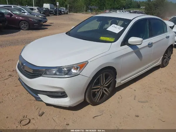 1HGCR2F68HA071979 2017 HONDA ACCORD - Image 2