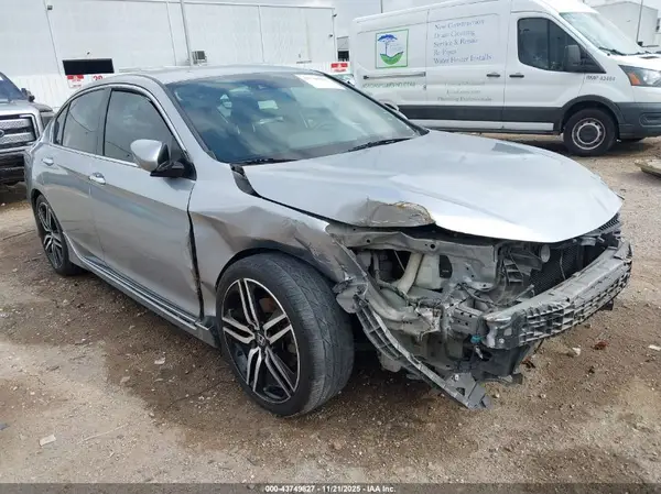 1HGCR2F68HA142176 2017 HONDA ACCORD