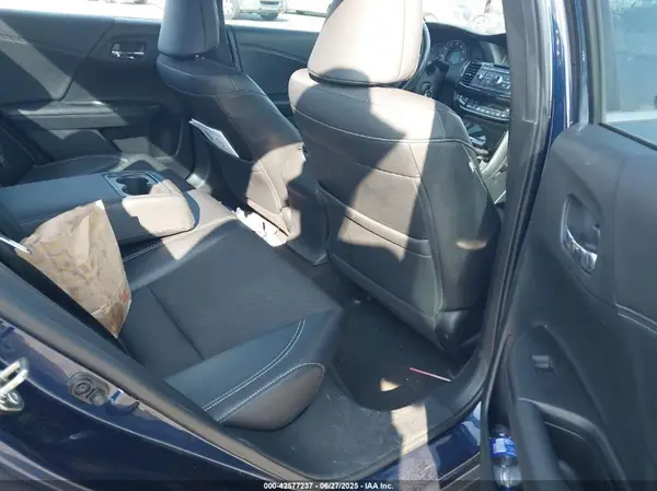 1HGCR2F69GA082875 2016 HONDA ACCORD - Image 8