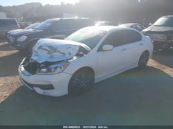 1HGCR2F69HA183352 2017 HONDA ACCORD - Image 2