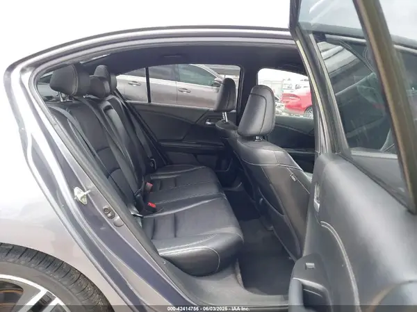 1HGCR2F6XGA013810 2016 HONDA ACCORD - Image 8