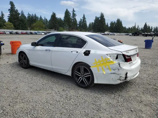 1HGCR2F6XGA075773 2016 HONDA ACCORD - Image 2