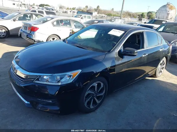 1HGCR2F70GA036974 2016 HONDA ACCORD - Image 2