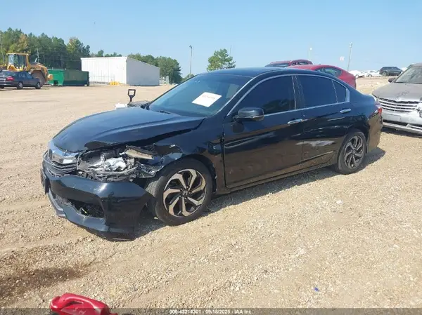 1HGCR2F70GA048512 2016 HONDA ACCORD - Image 2