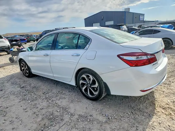 1HGCR2F70GA153406 2016 HONDA ACCORD - Image 2