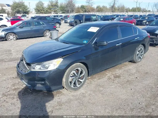 1HGCR2F70GA228136 2016 HONDA ACCORD - Image 2