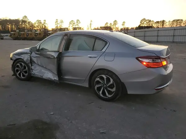 1HGCR2F70HA054747 2017 HONDA ACCORD - Image 2