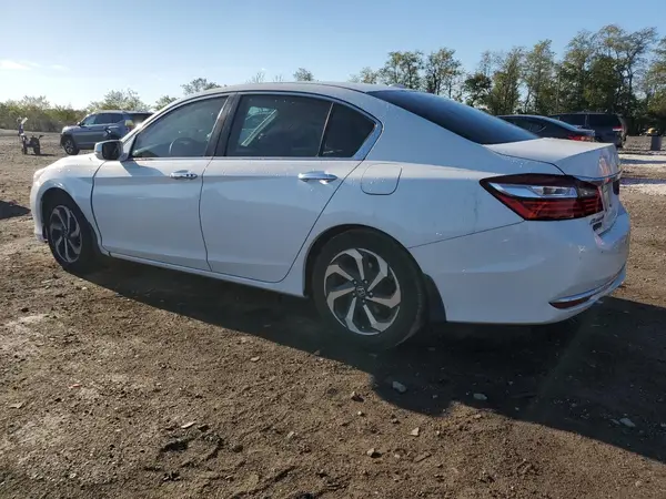1HGCR2F70HA064694 2017 HONDA ACCORD - Image 2