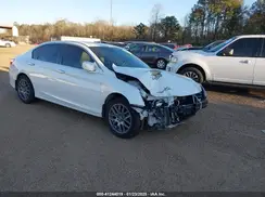 1HGCR2F70HA155416 2017 HONDA ACCORD