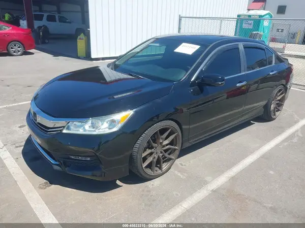 1HGCR2F70HA203125 2017 HONDA ACCORD - Image 2