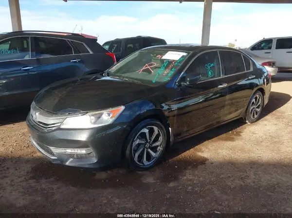 1HGCR2F70HA240269 2017 HONDA ACCORD - Image 2