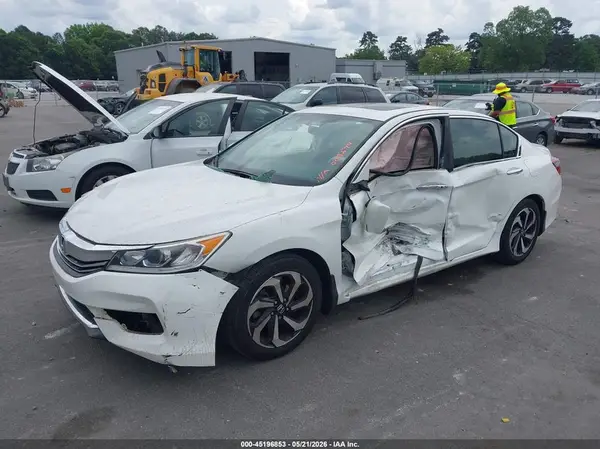 1HGCR2F71GA008679 2016 HONDA ACCORD - Image 2