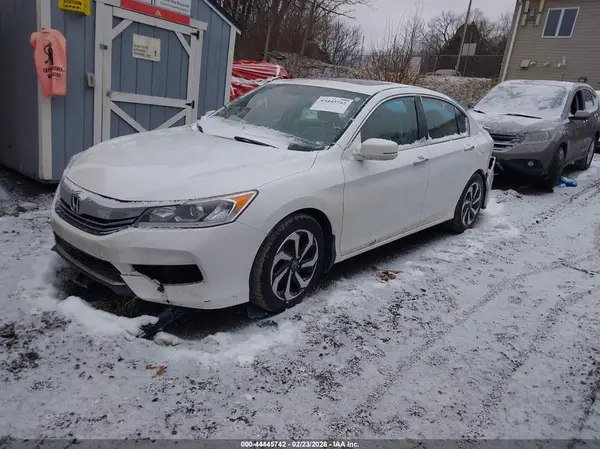 1HGCR2F71GA009475 2016 HONDA ACCORD - Image 2