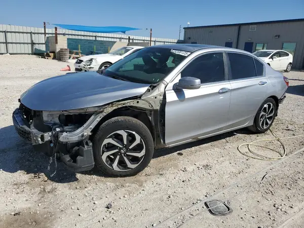 1HGCR2F71GA030391 2016 HONDA ACCORD - Image 1